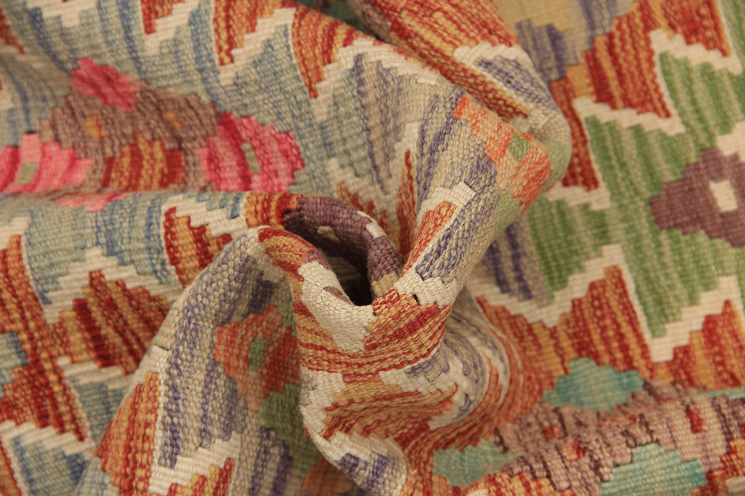 VEGGIE DYE KILIMS