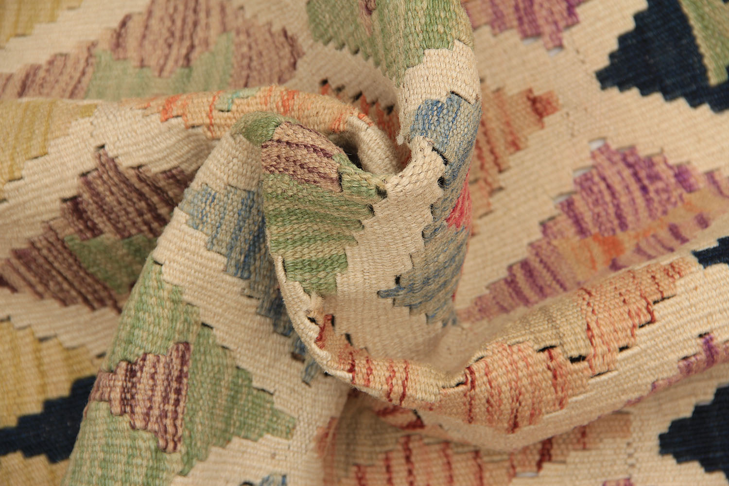 VEGGIE DYE KILIMS