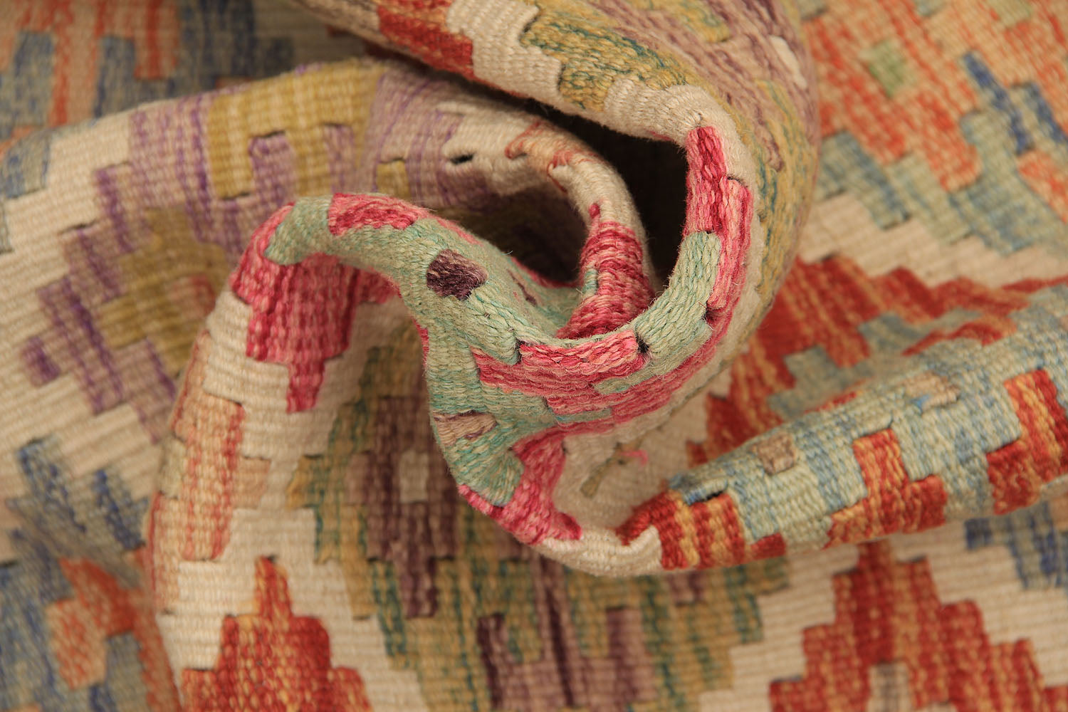 VEGGIE DYE KILIMS