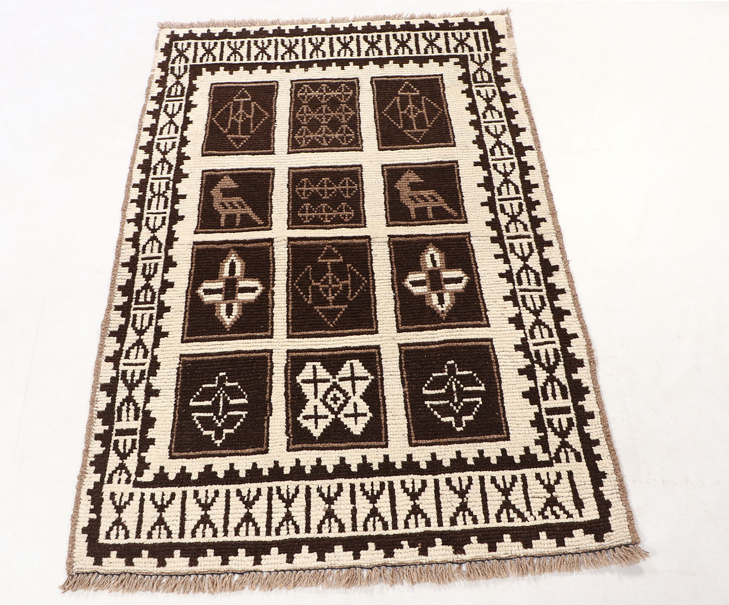 NATURAL TAIMANI CARPETS