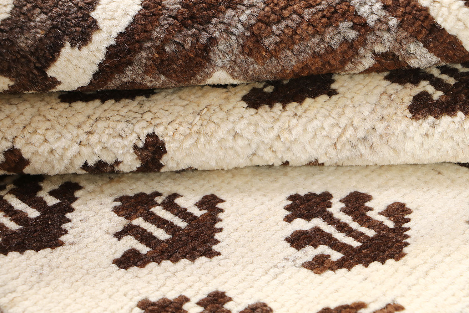 NATURAL TAIMANI CARPETS