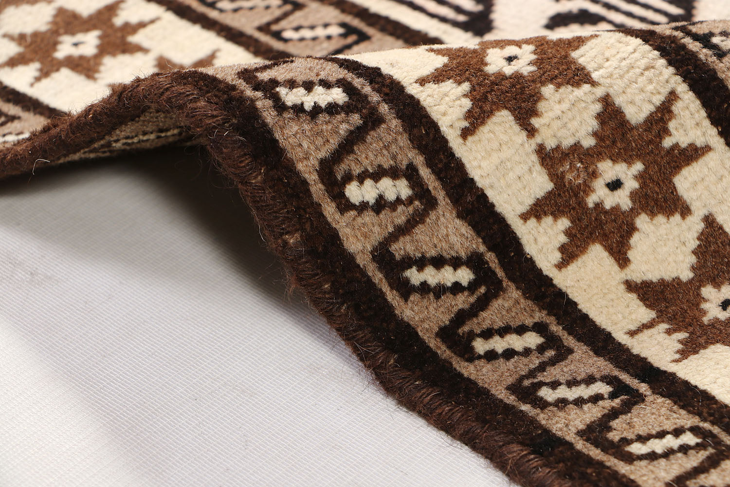 NATURAL TAIMANI CARPETS