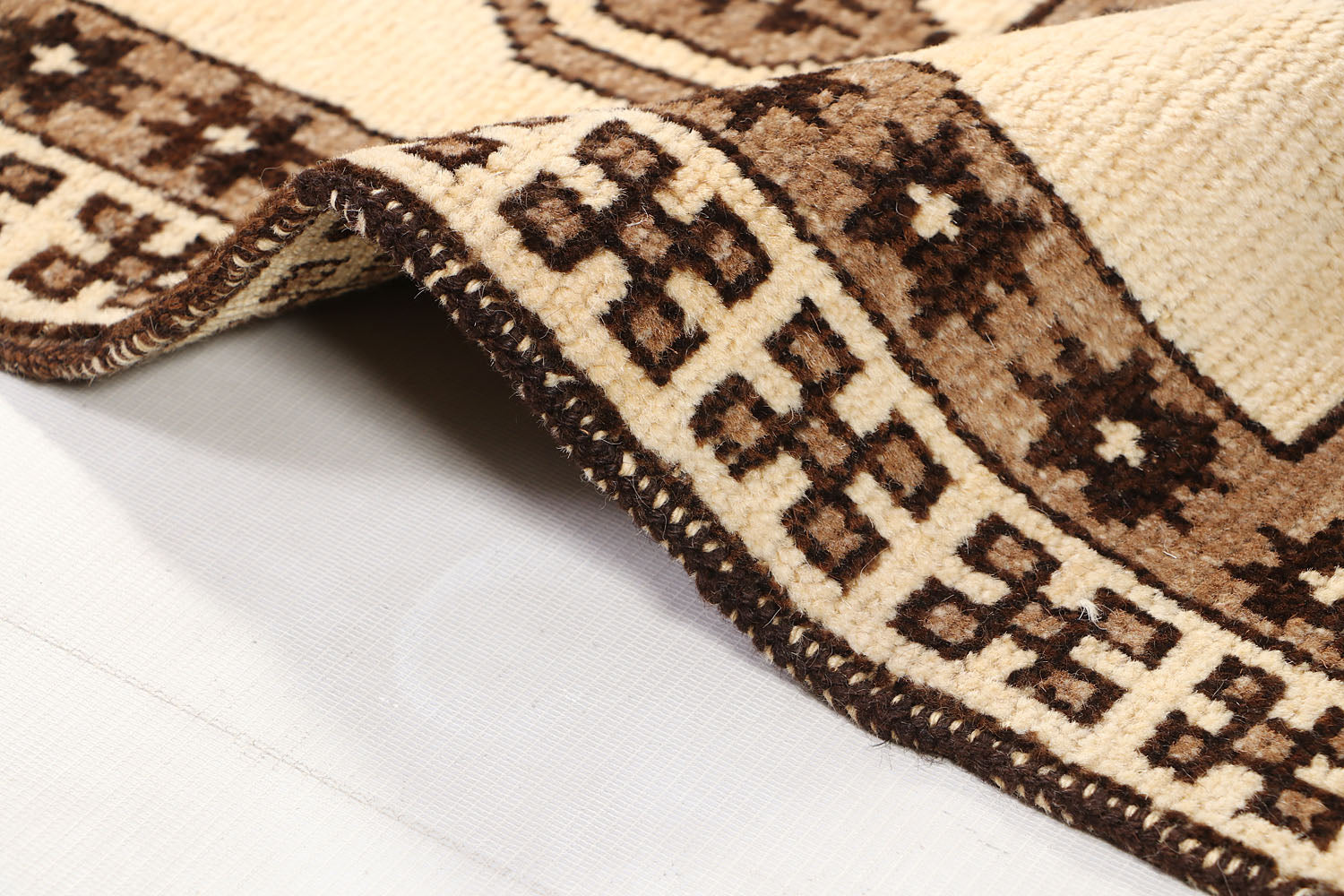 NATURAL TAIMANI CARPETS