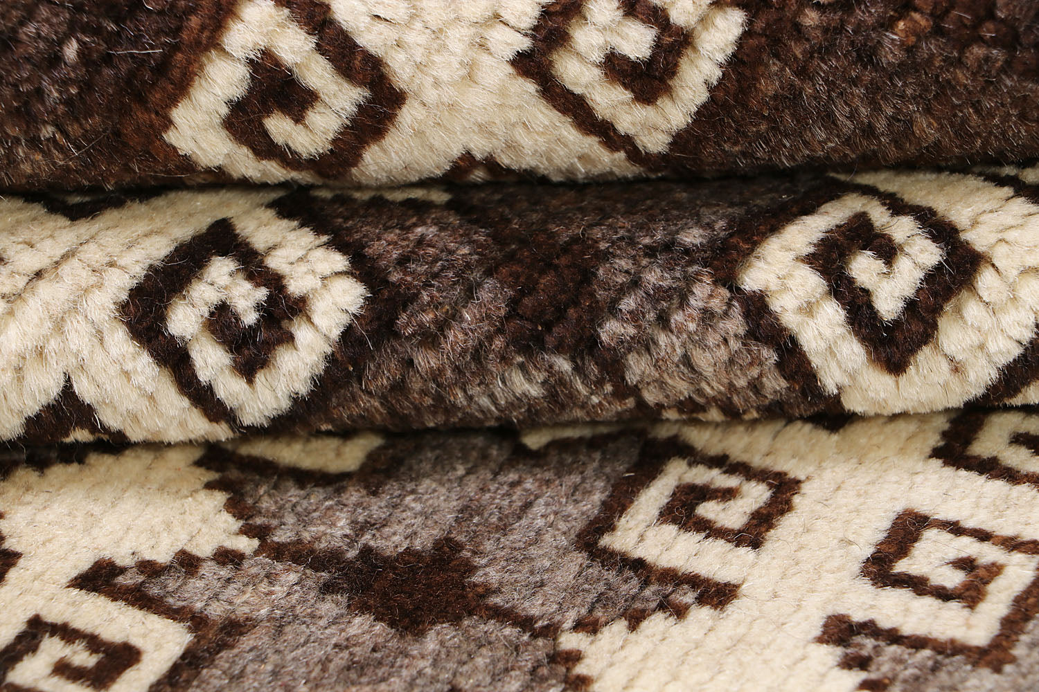 NATURAL TAIMANI CARPETS