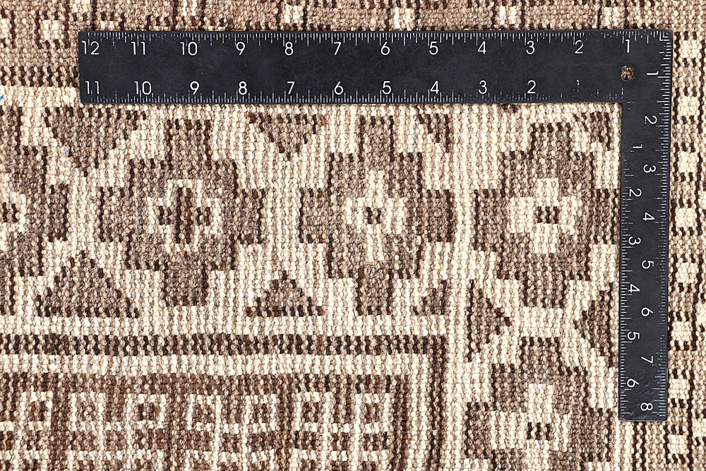 5' 6" X 8' Ivory Handmade Natural Taimani Carpets Afghan Rectangular