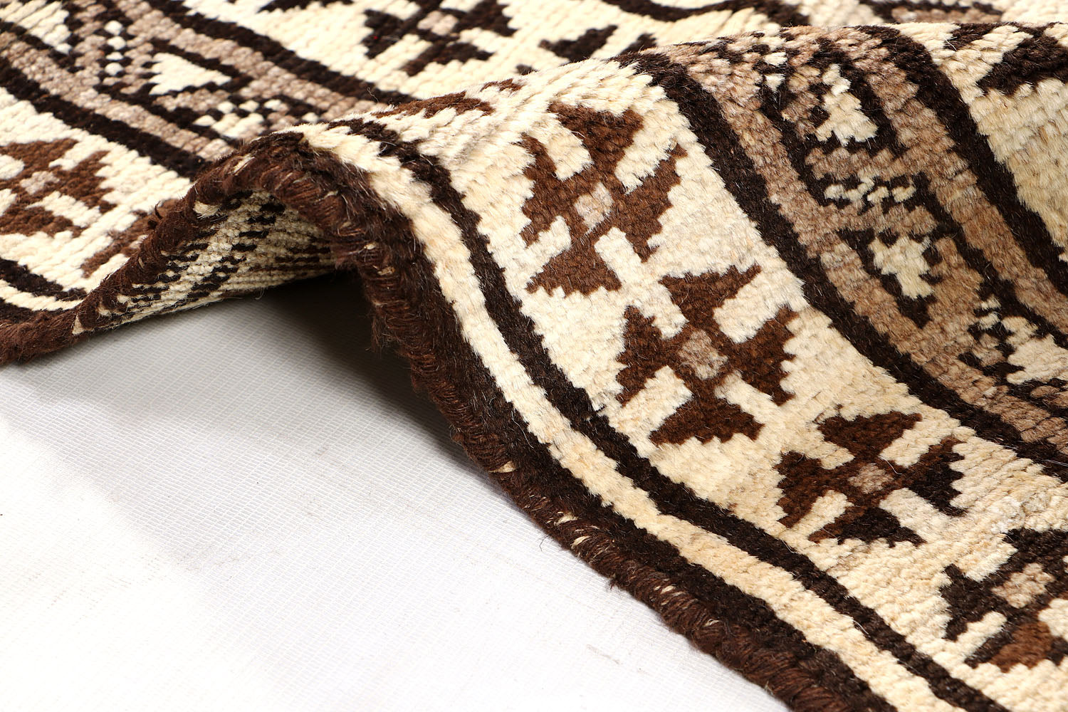 NATURAL TAIMANI CARPETS