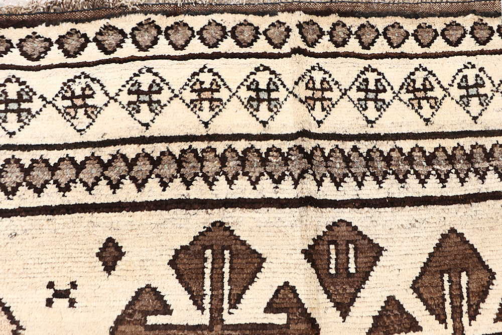 5' 6" X 8' Ivory Handmade Natural Taimani Carpets Afghan Rectangular