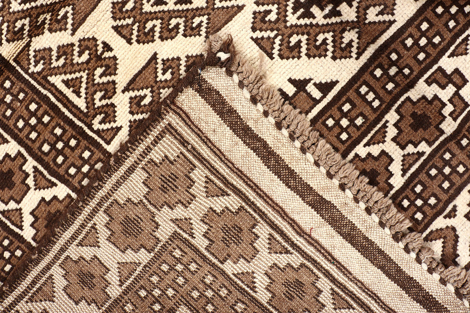 NATURAL TAIMANI CARPETS