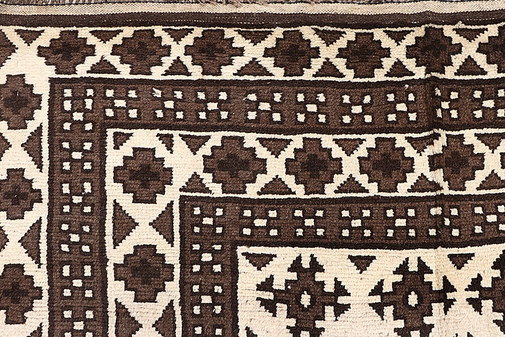 5' 6" X 8' Ivory Handmade Natural Taimani Carpets Afghan Rectangular