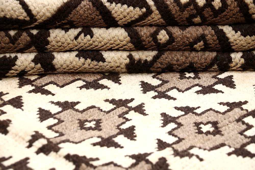NATURAL TAIMANI CARPETS