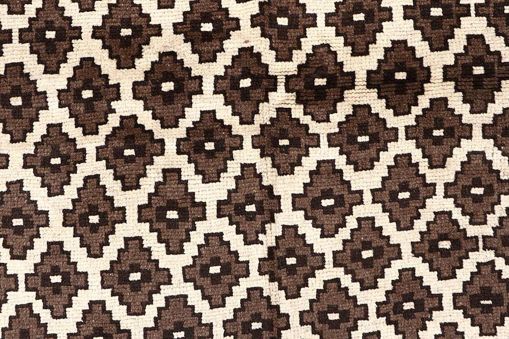 5' 6" X 8' Ivory Handmade Natural Taimani Carpets Afghan Rectangular