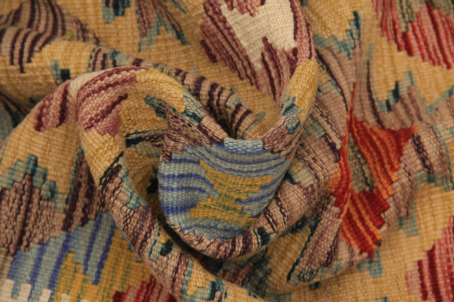 VEGGIE DYE KILIMS