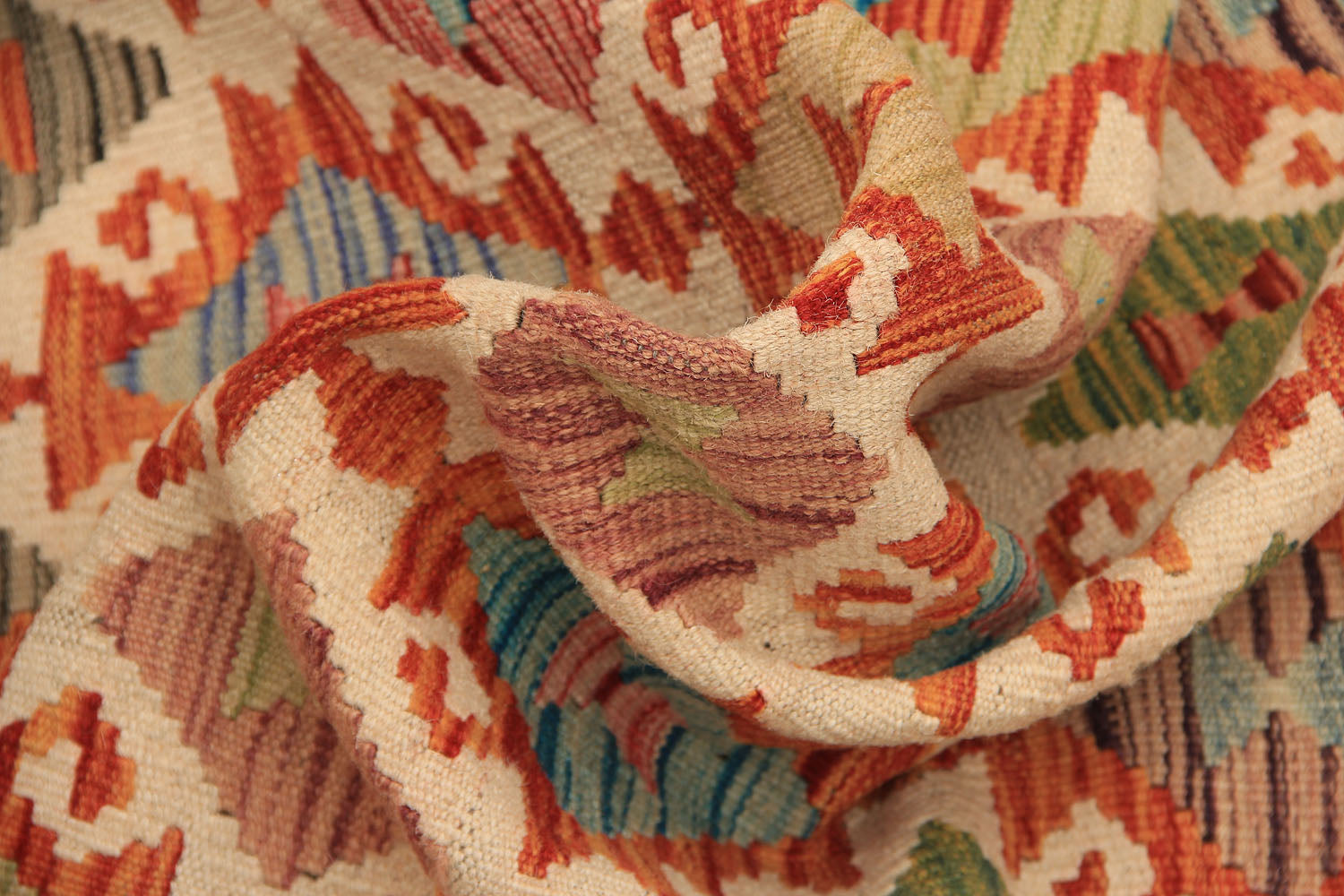 VEGGIE DYE KILIMS