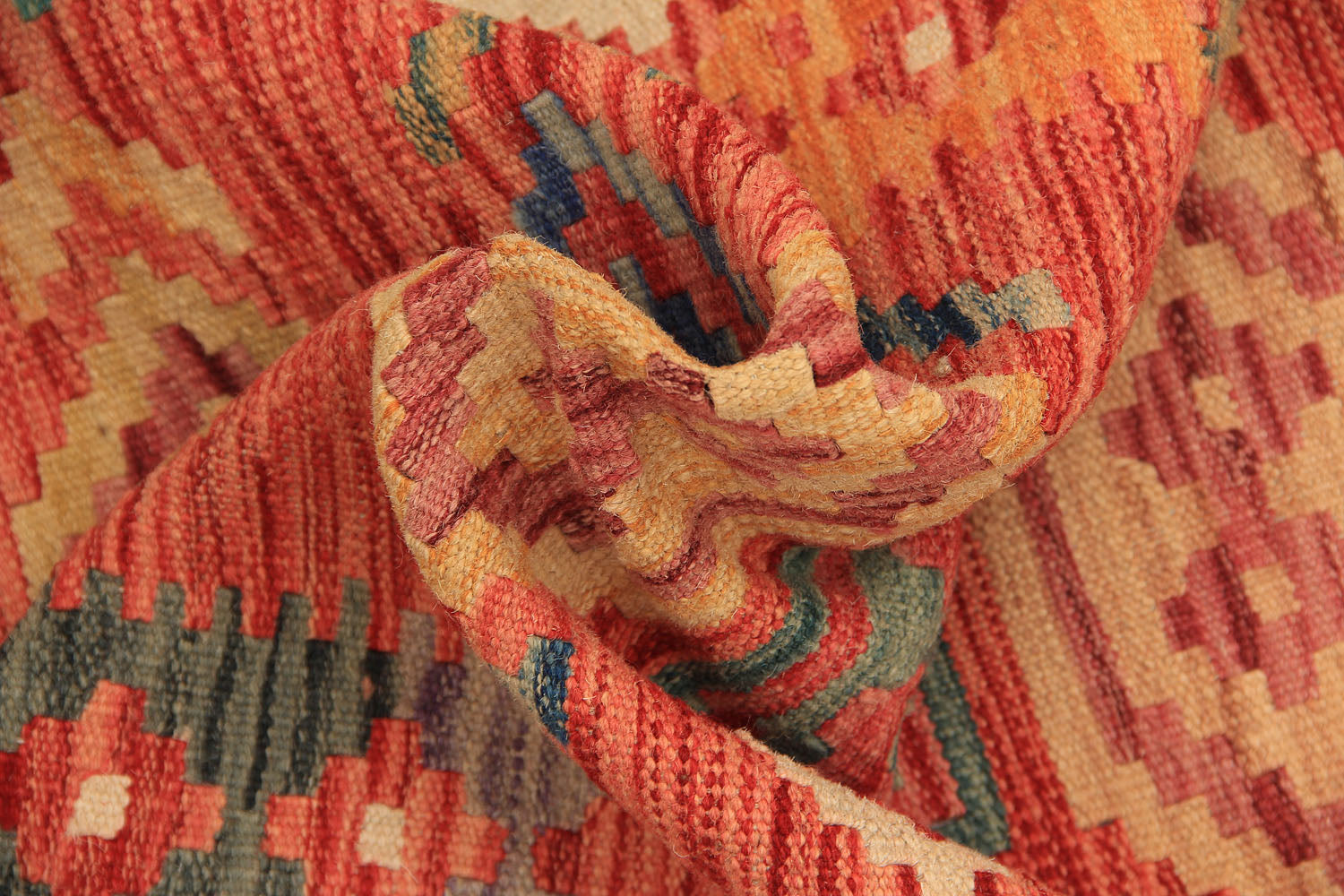 VEGGIE DYE KILIMS