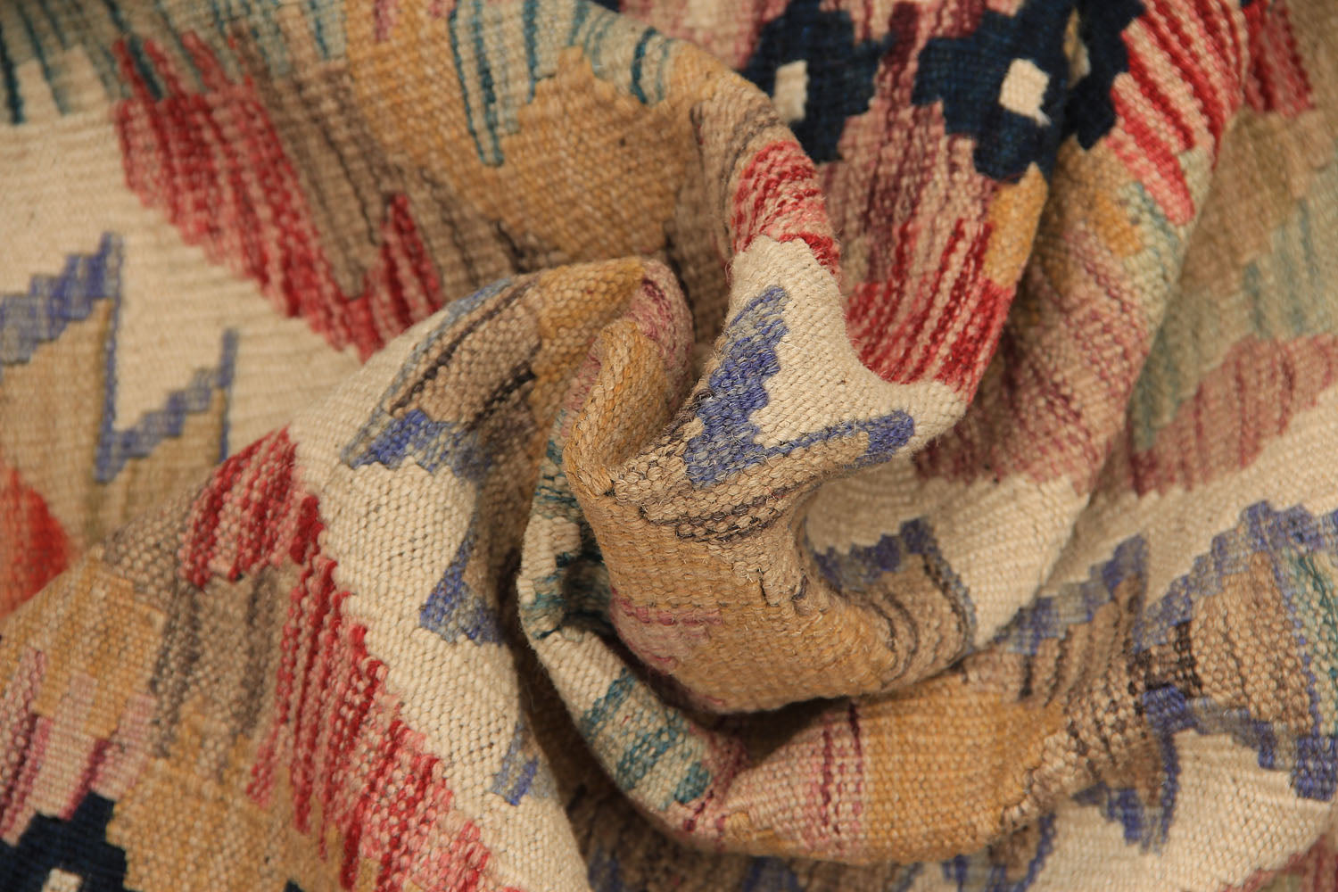 VEGGIE DYE KILIMS