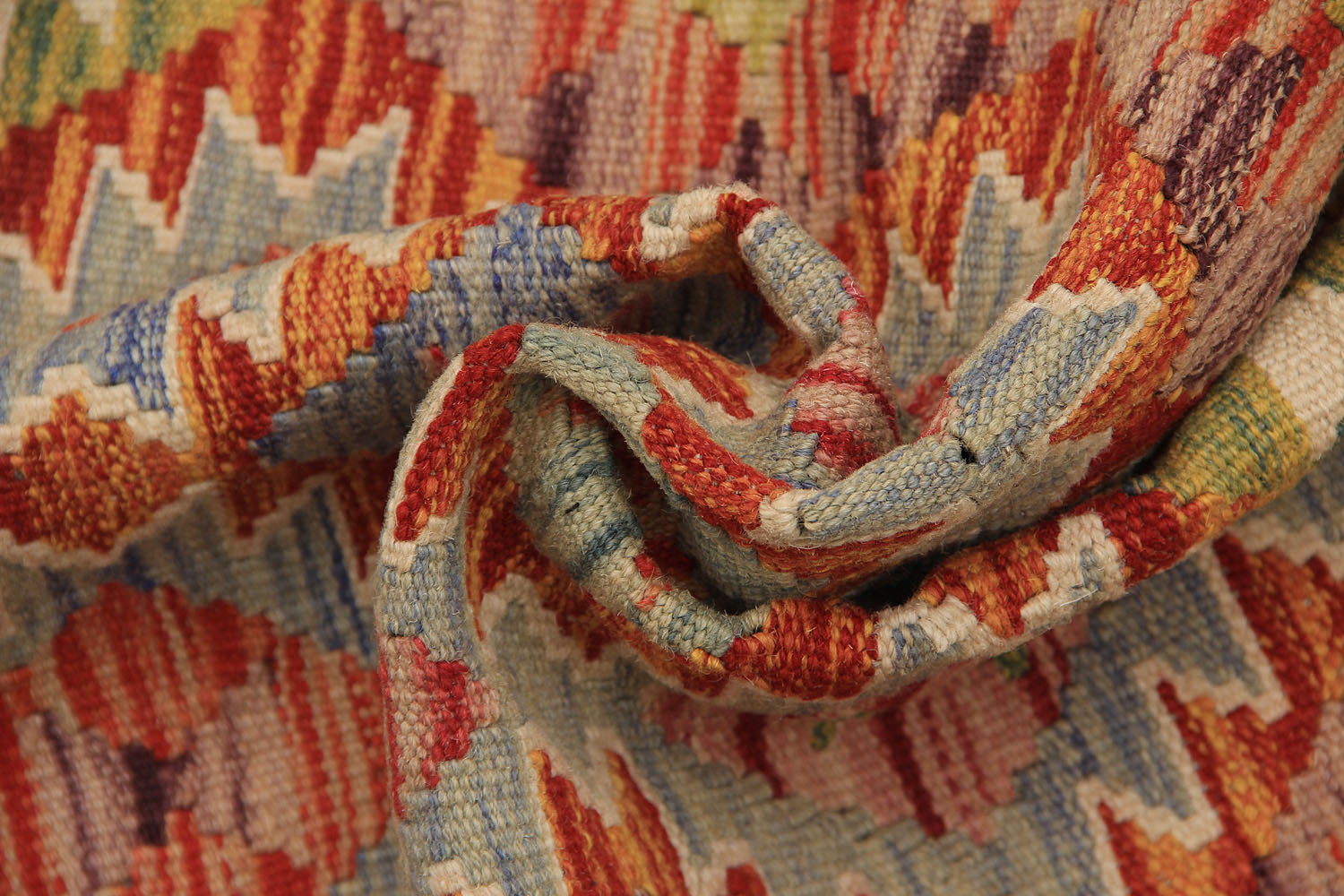 VEGGIE DYE KILIMS