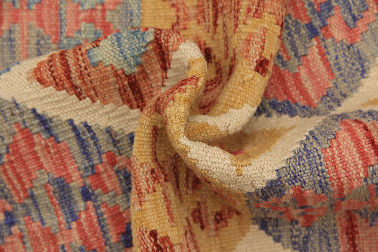 VEGGIE DYE KILIMS