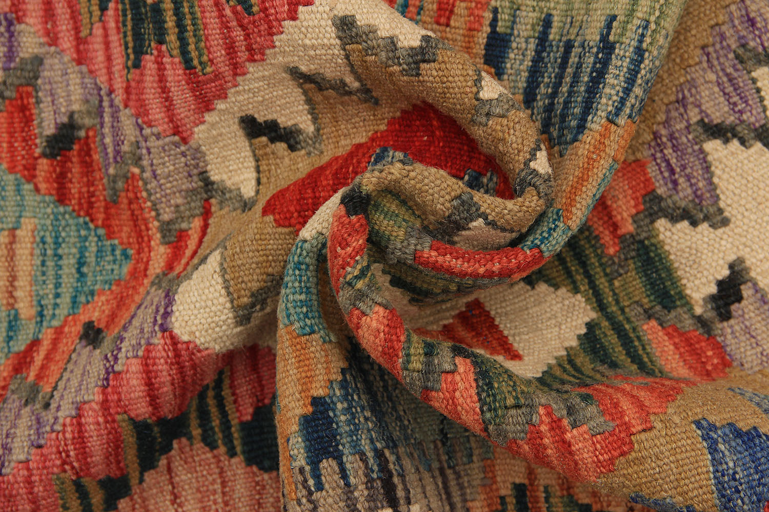 VEGGIE DYE KILIMS