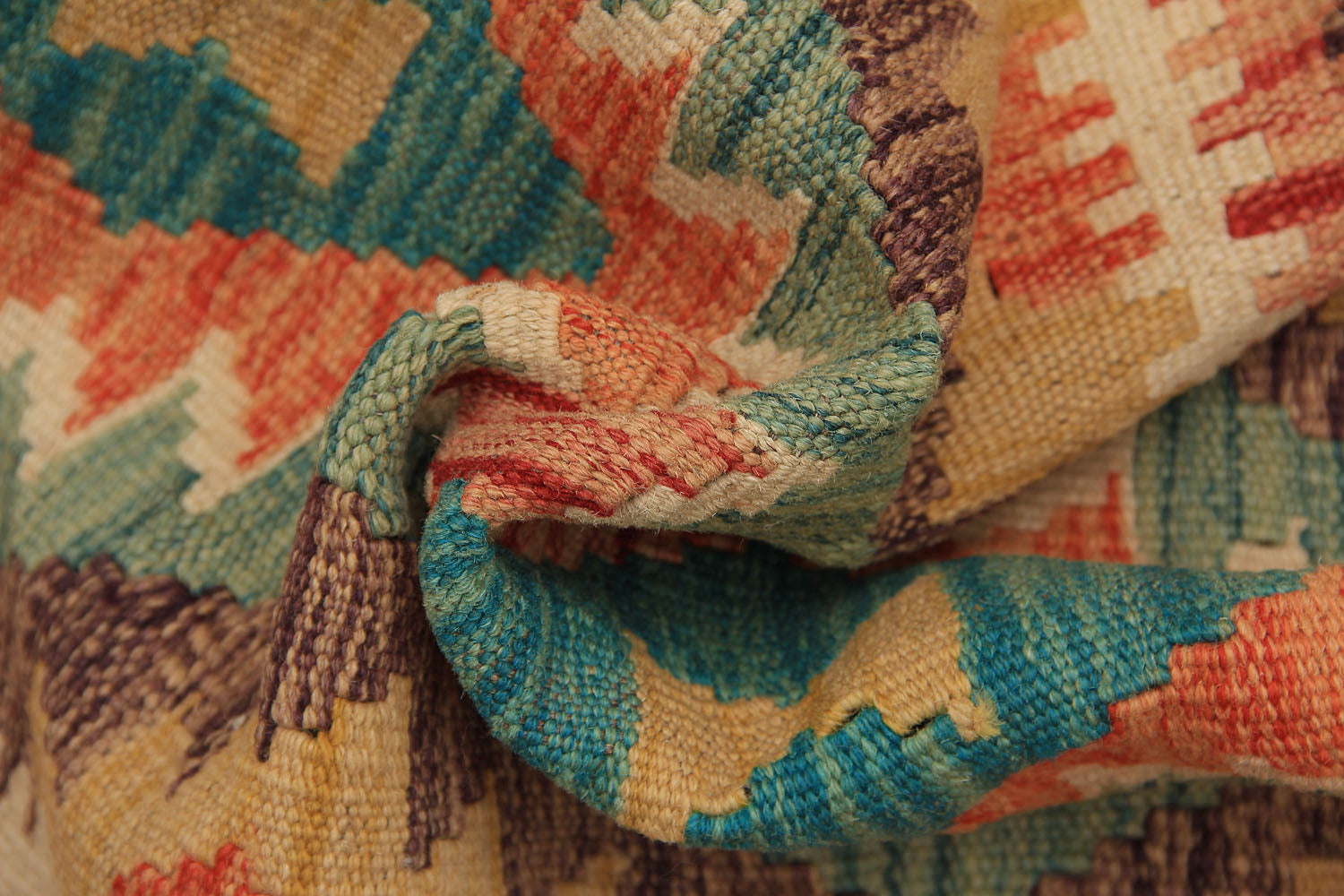 VEGGIE DYE KILIMS