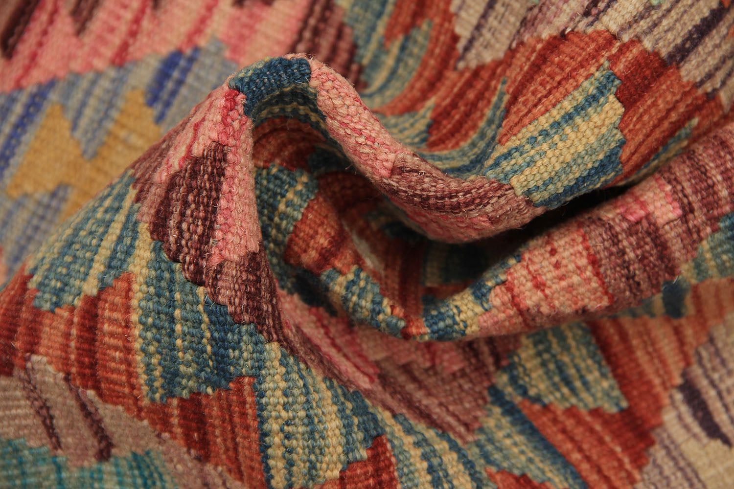 VEGGIE DYE KILIMS