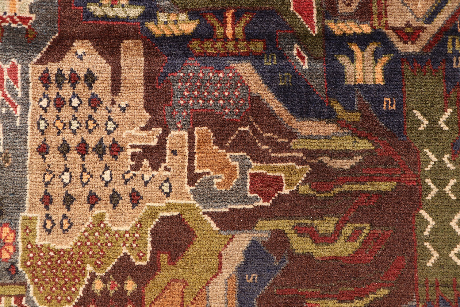 PICTORIAL RUGS