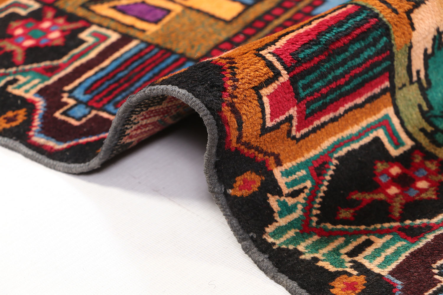 PICTORIAL RUGS
