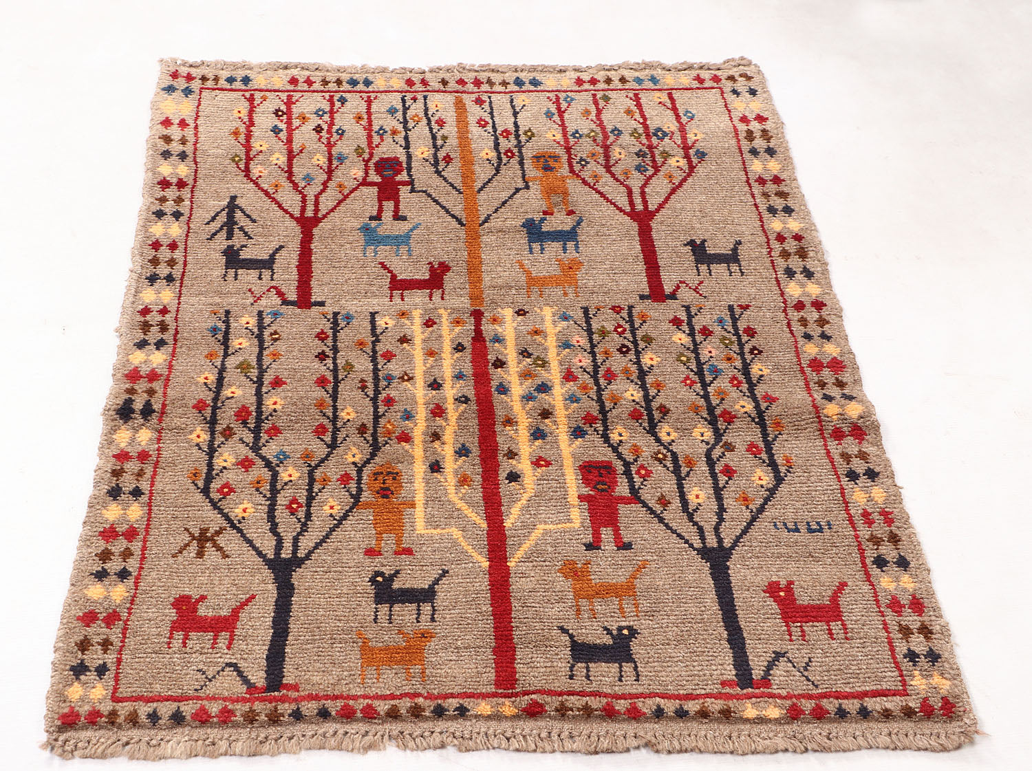 PICTORIAL RUGS