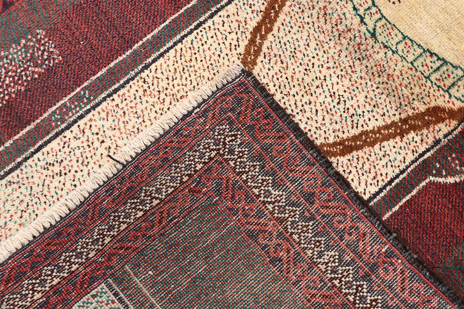 PICTORIAL RUGS