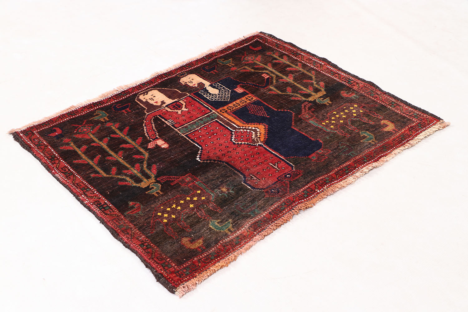 PICTORIAL RUGS