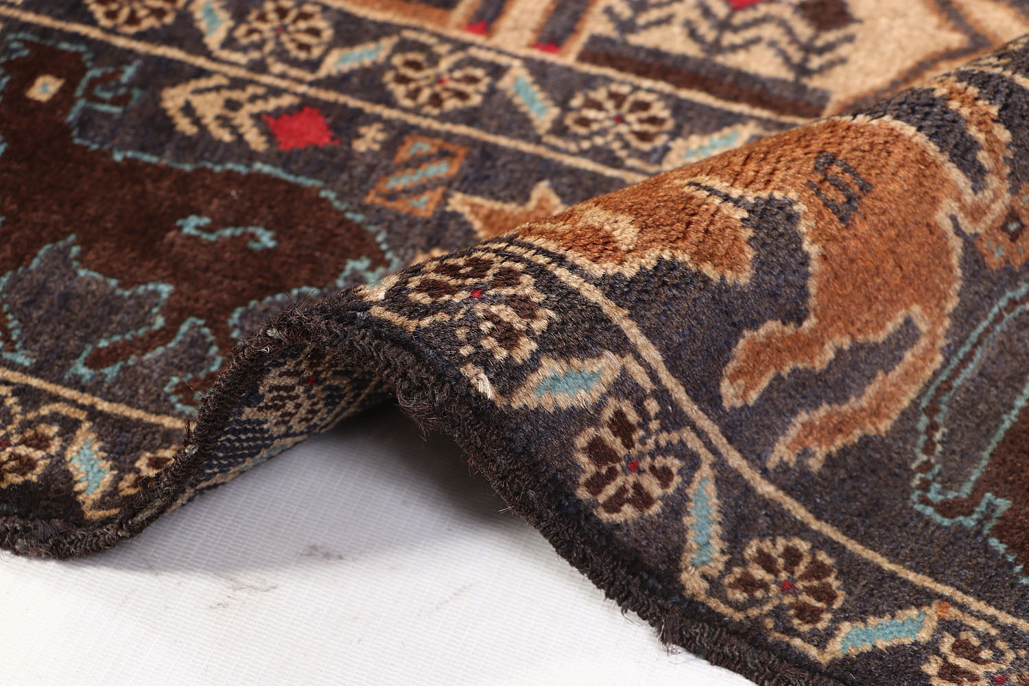 PICTORIAL RUGS
