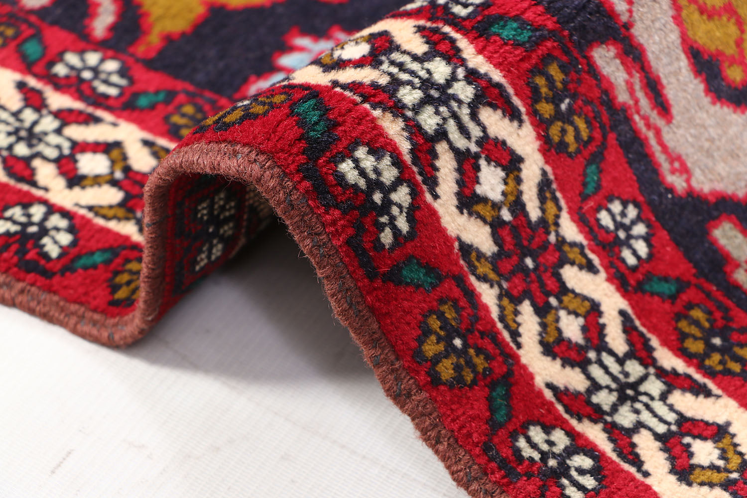 PICTORIAL RUGS