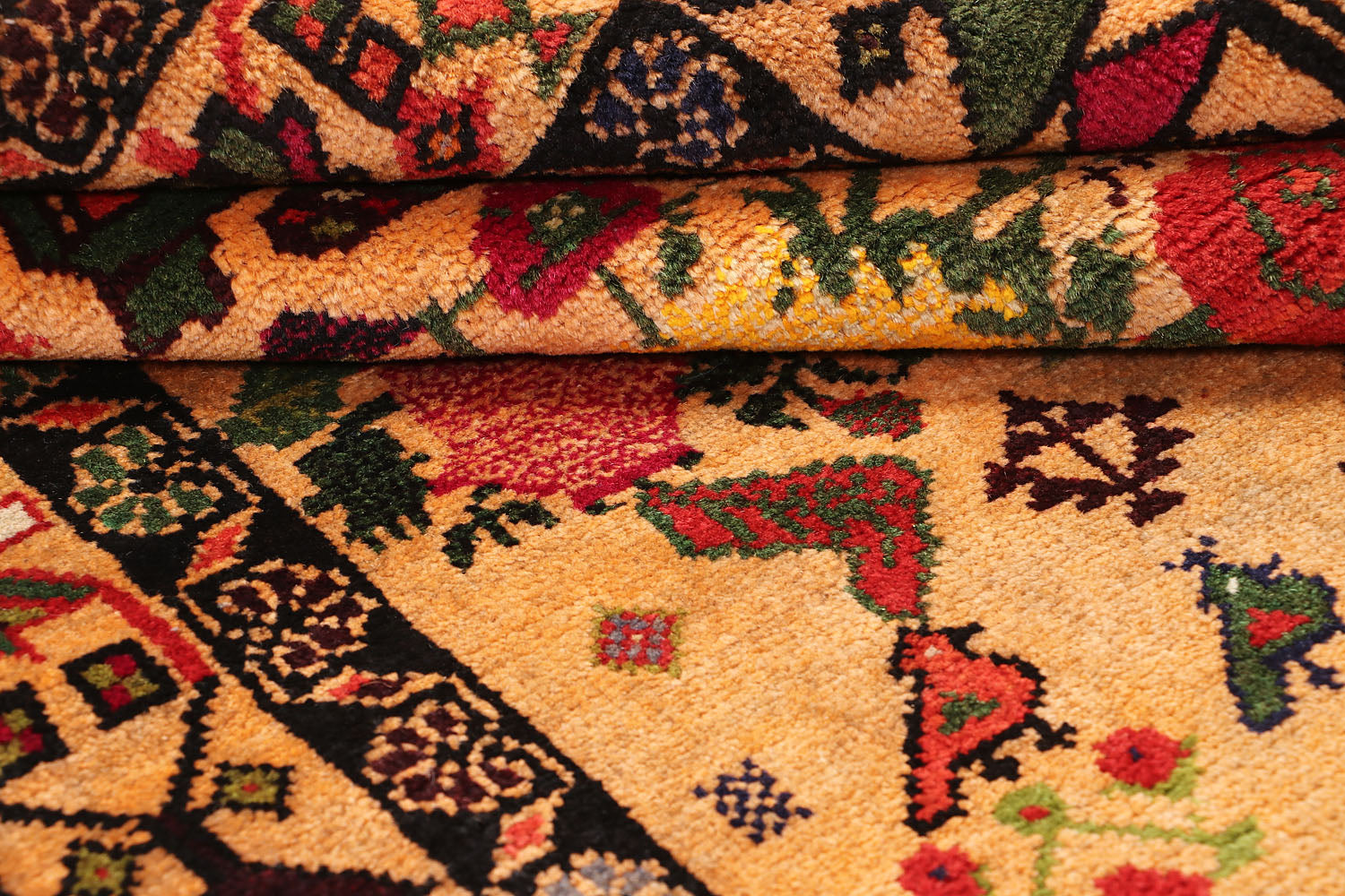 PICTORIAL RUGS