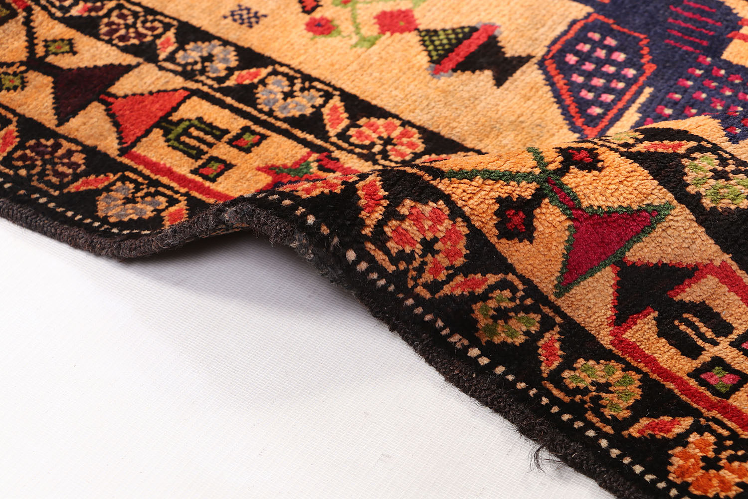 PICTORIAL RUGS