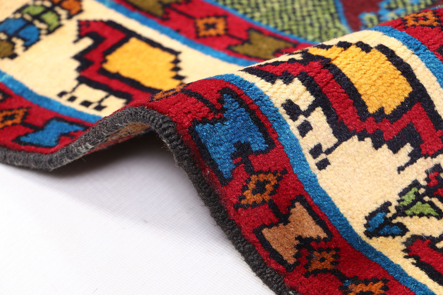 PICTORIAL RUGS
