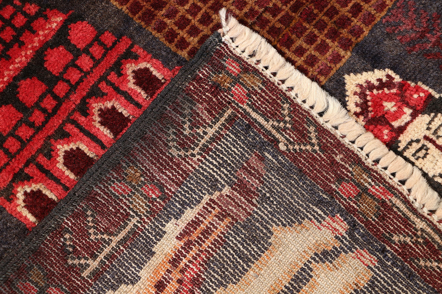 PICTORIAL RUGS
