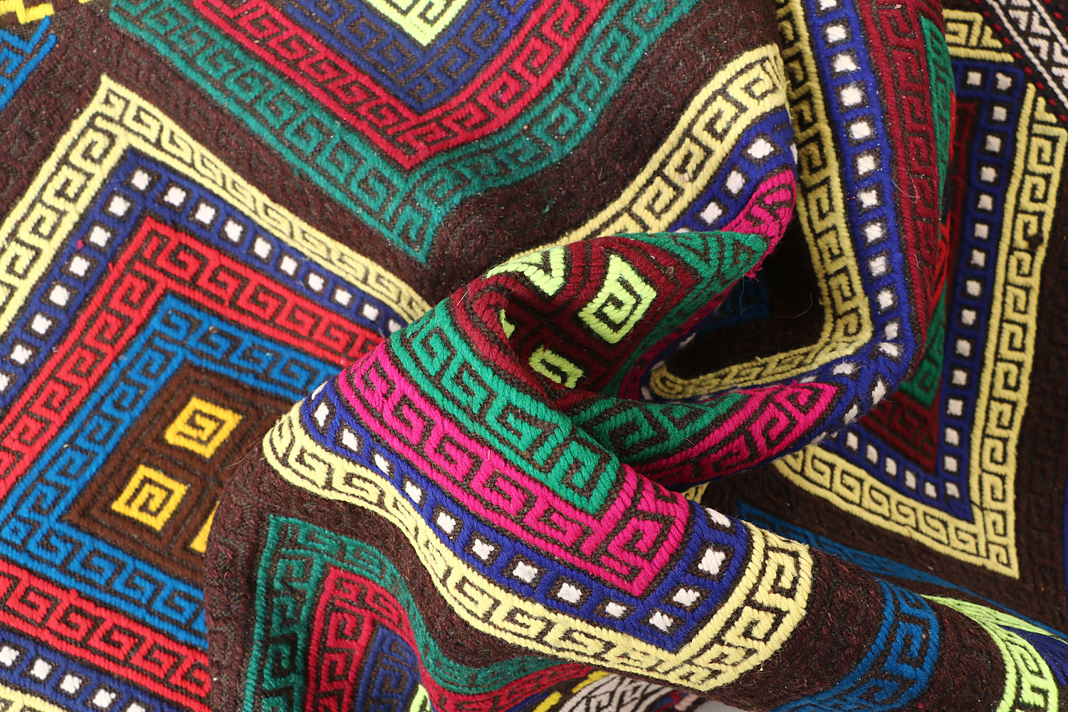 SUZANI KILIMS