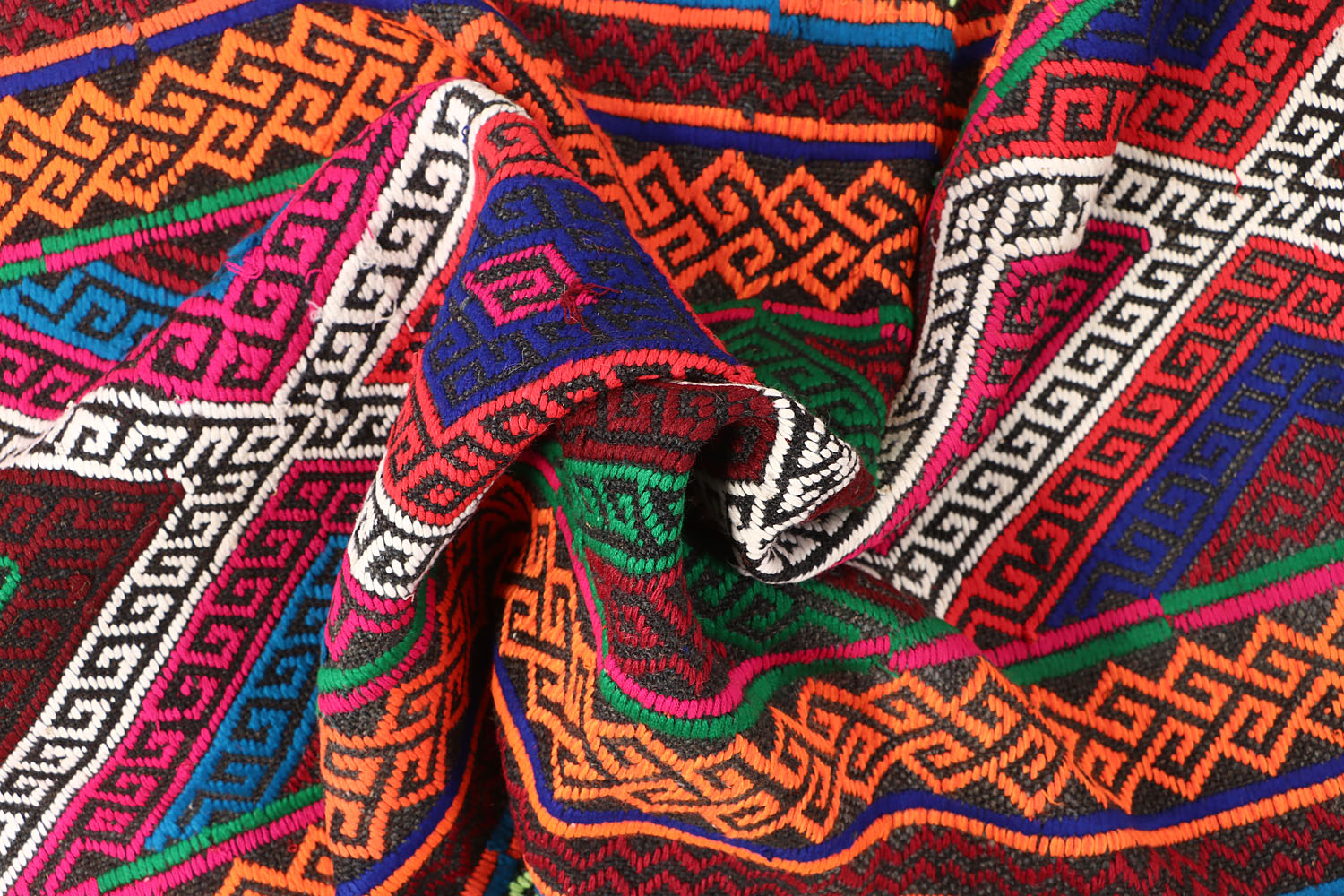 SUZANI KILIMS