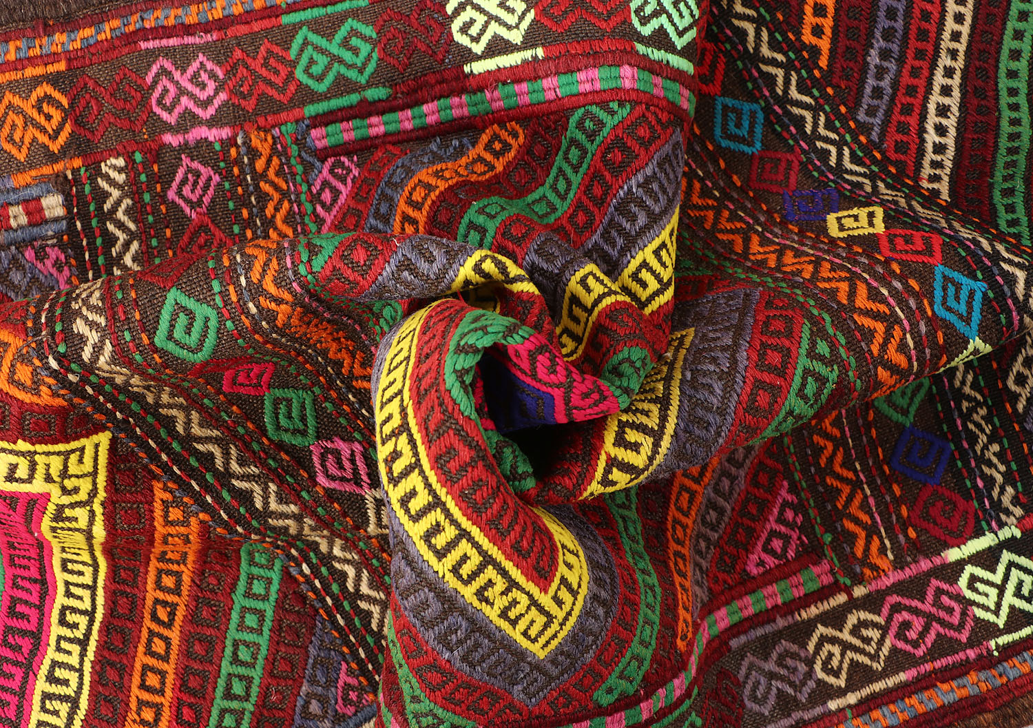 SUZANI KILIMS