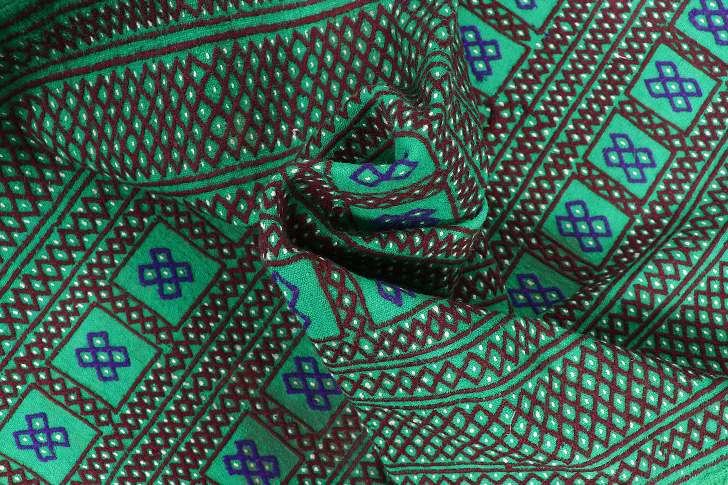SUZANI KILIMS