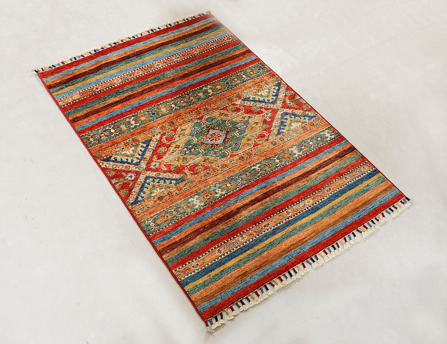 Khurjeen Persian Hand Knotted Wool Rug Multicolor 3' x 4'