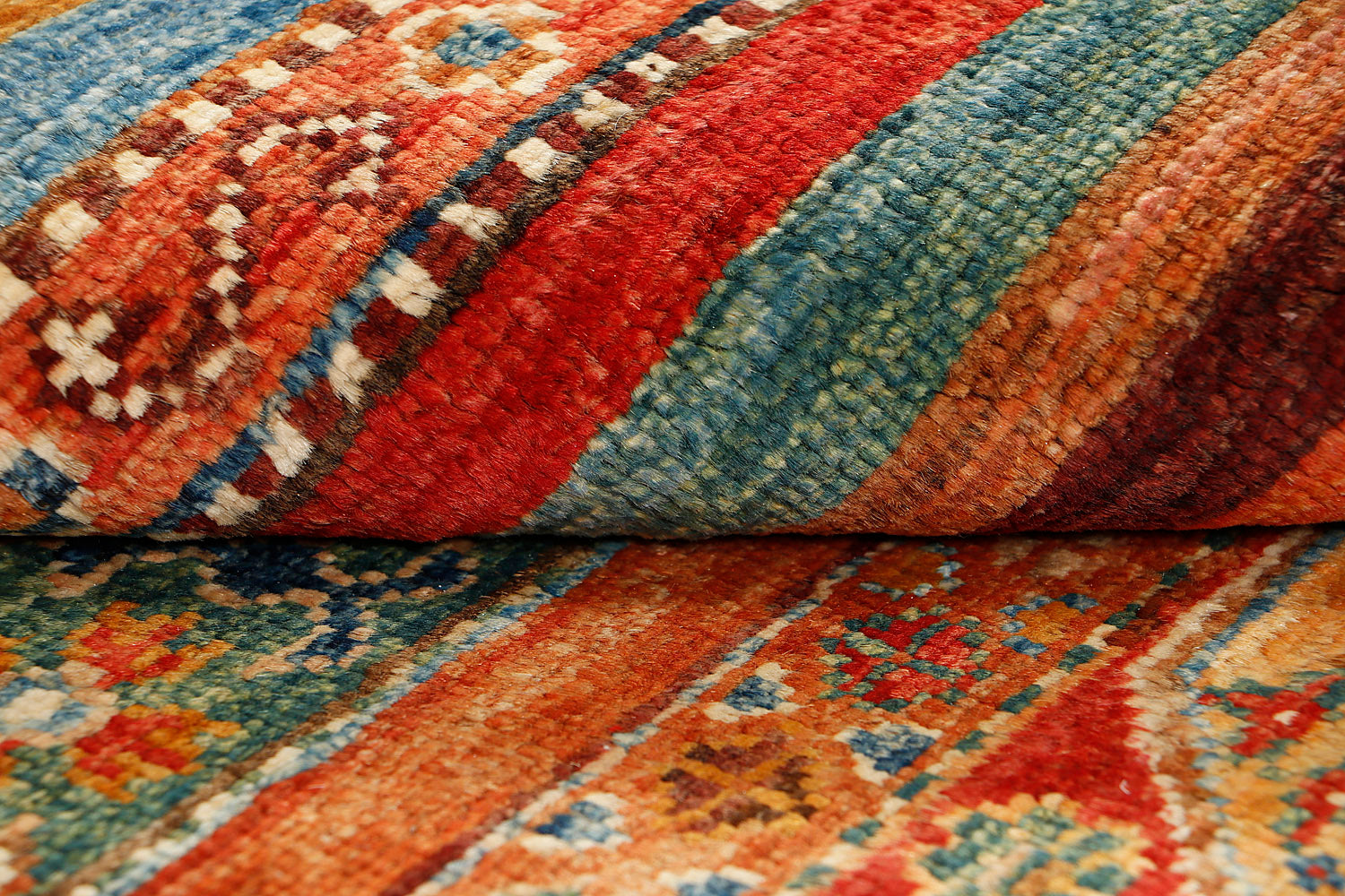 Khurjeen Persian Hand Knotted Wool Rug Multicolor 3' x 4'