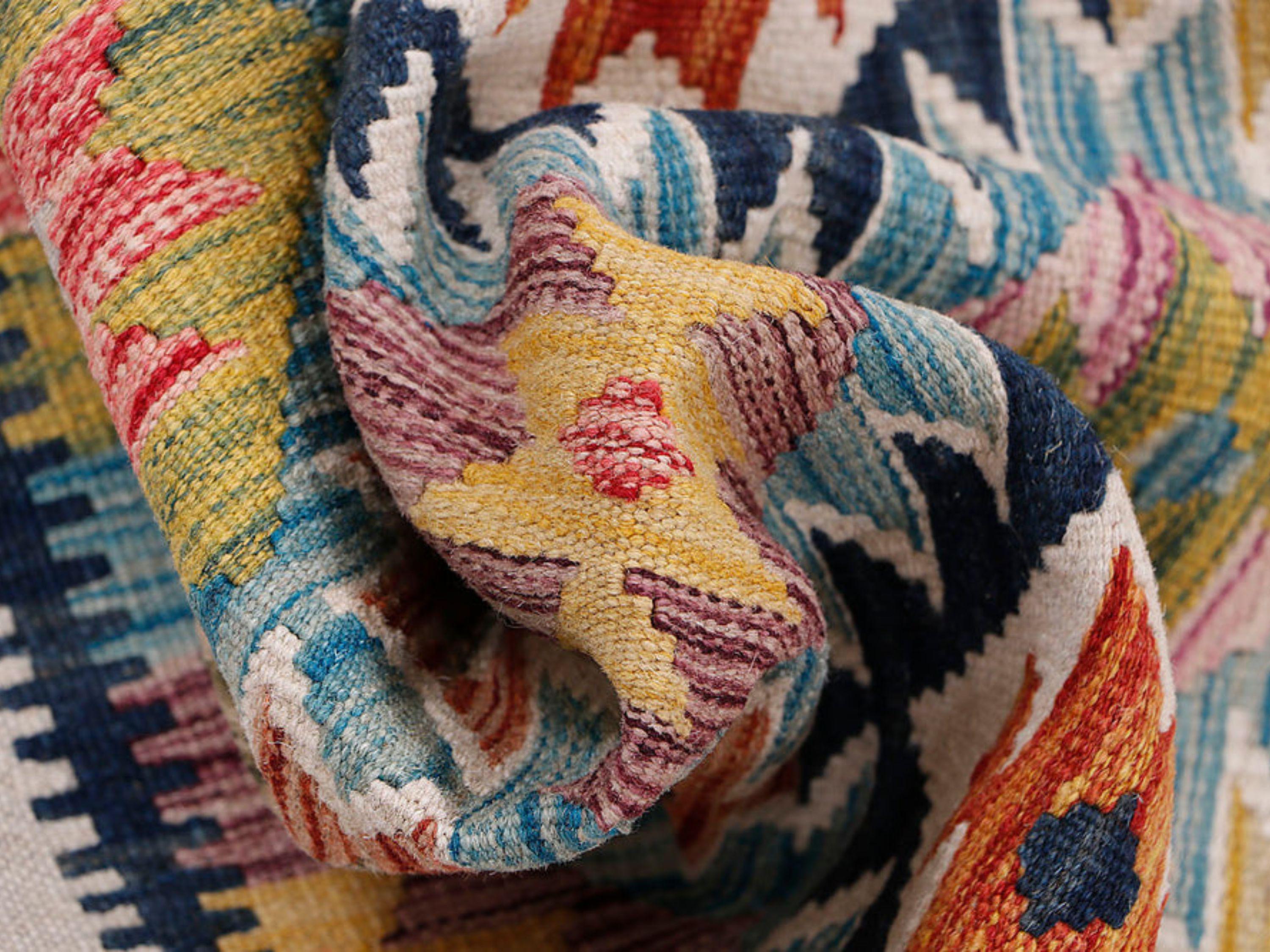 2.6x4 Kilim Rug, Small Afghan Wool Flatweave Accent Rug, Pastel Veggie Dye Pink Blue Hallway Kitchen Bedside Decor