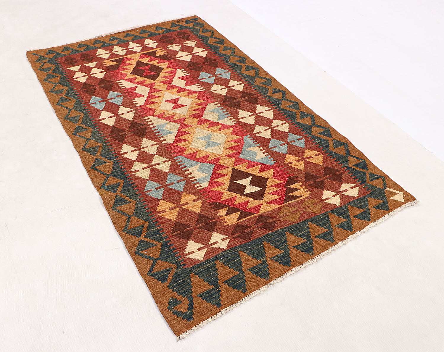 VEGGIE DYE KILIMS