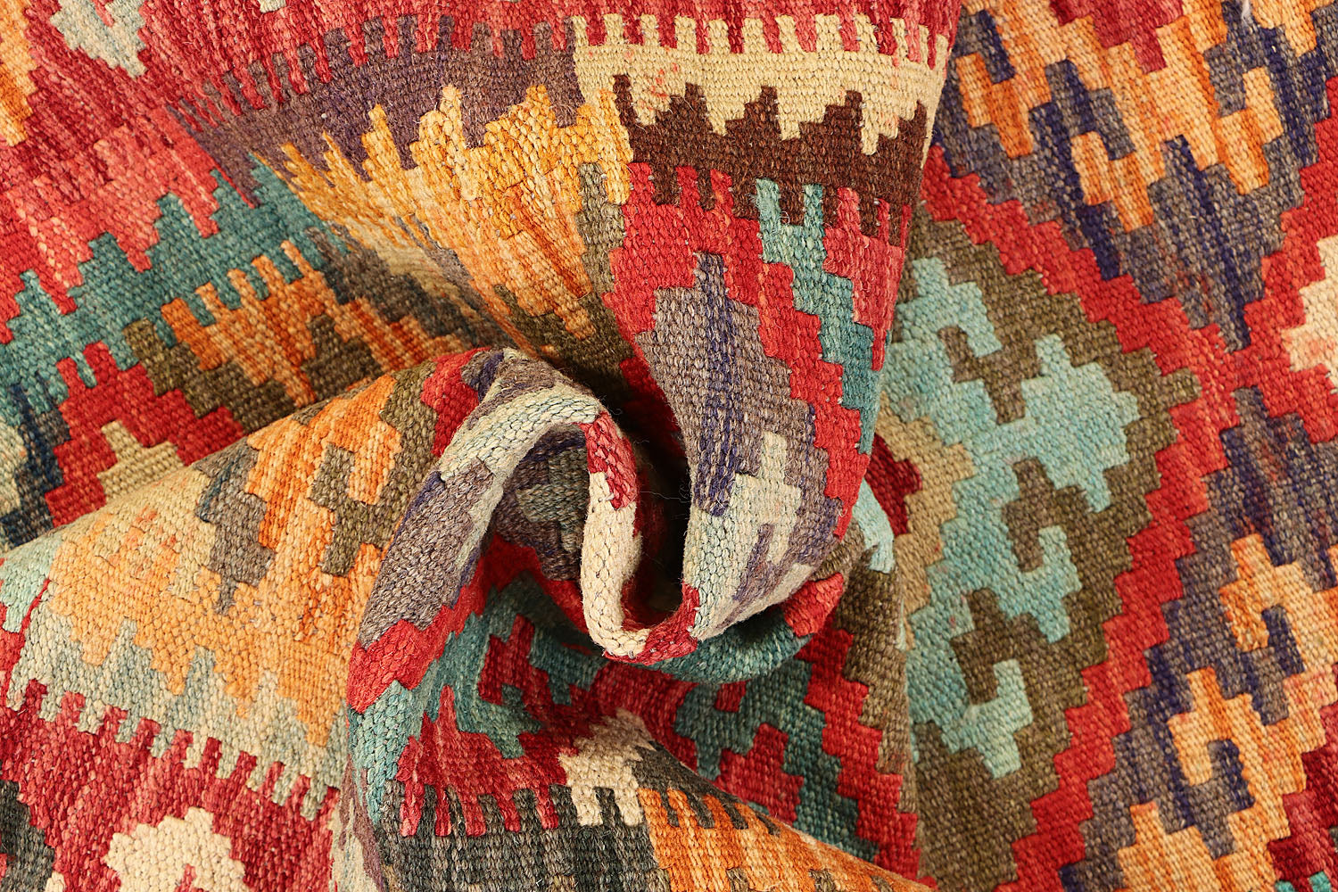 VEGGIE DYE KILIMS