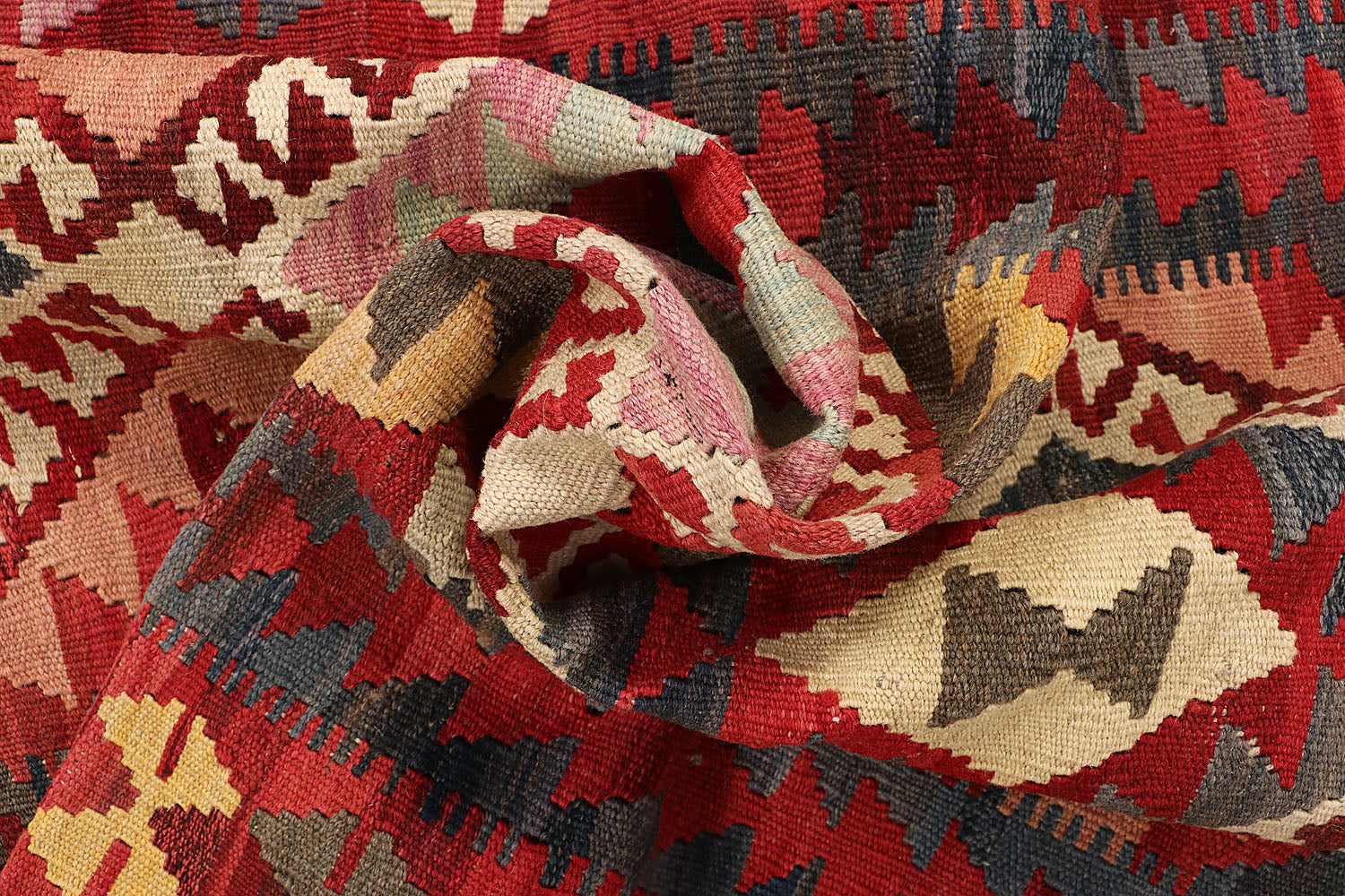 VEGGIE DYE KILIMS