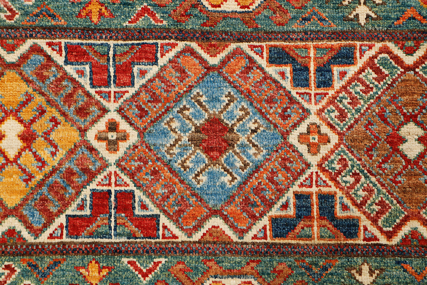 Khurjeen Persian Hand Knotted Wool Rug Multicolor 3' x 4'