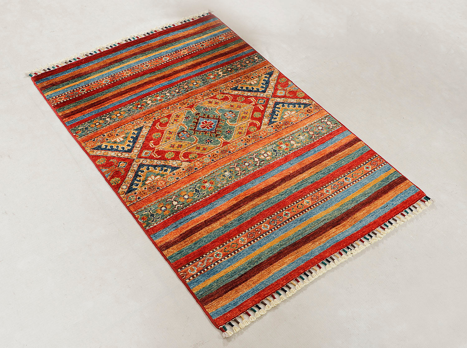 2' 6" x 4'  Multi Handmade Persian Rug KHURJEEN Rectangular