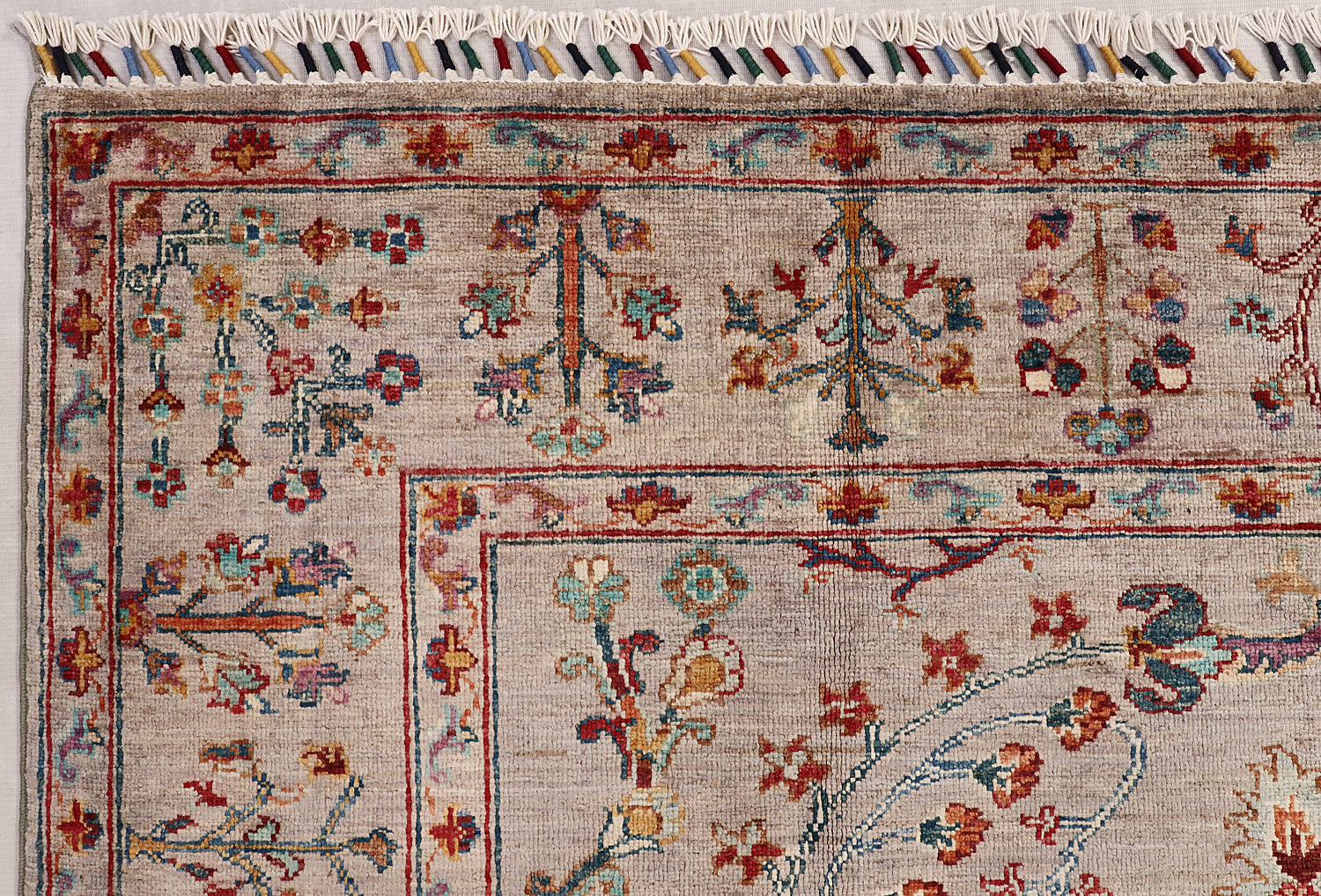 Sultani Persian Hand Knotted Wool Rug Gray 5'6" x 8'