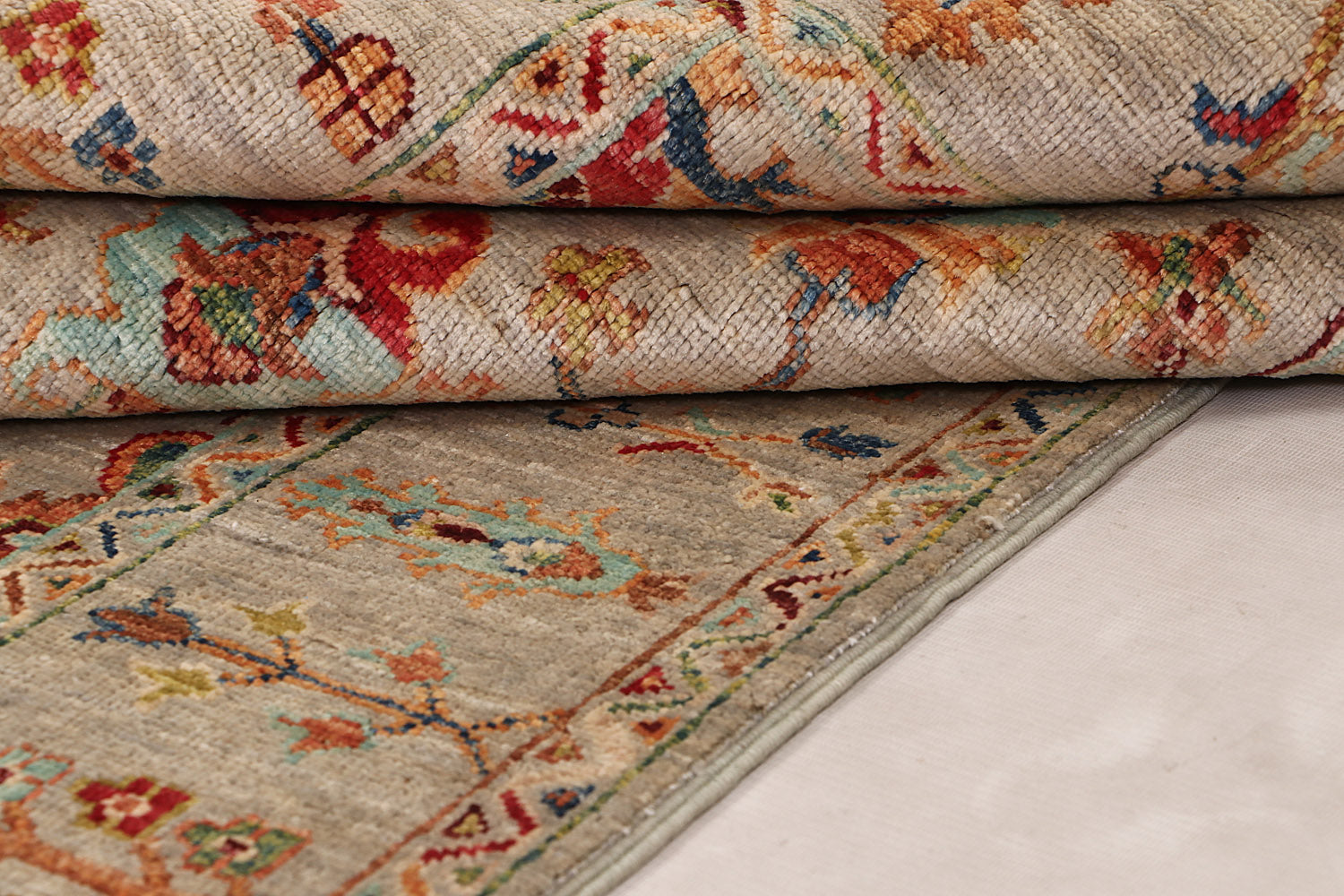 Handmade Persian Rug SULTANI