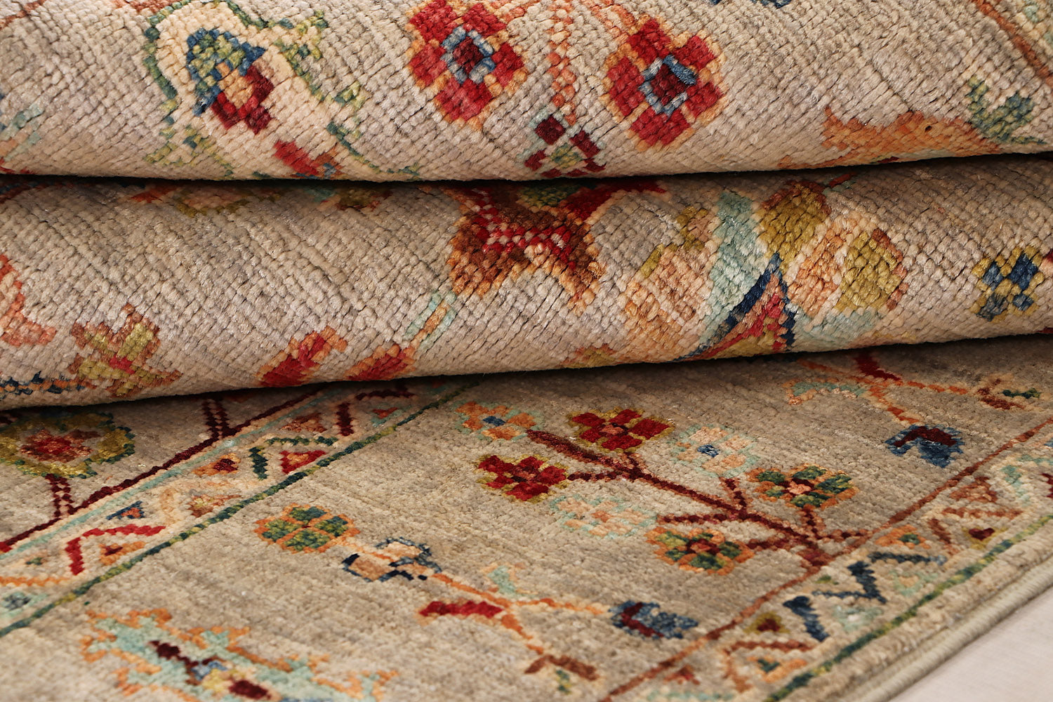 Handmade Persian Rug SULTANI